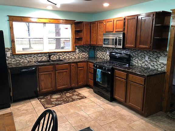 Kitchen/Dining