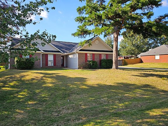 3rd image of 24 Katie Dr