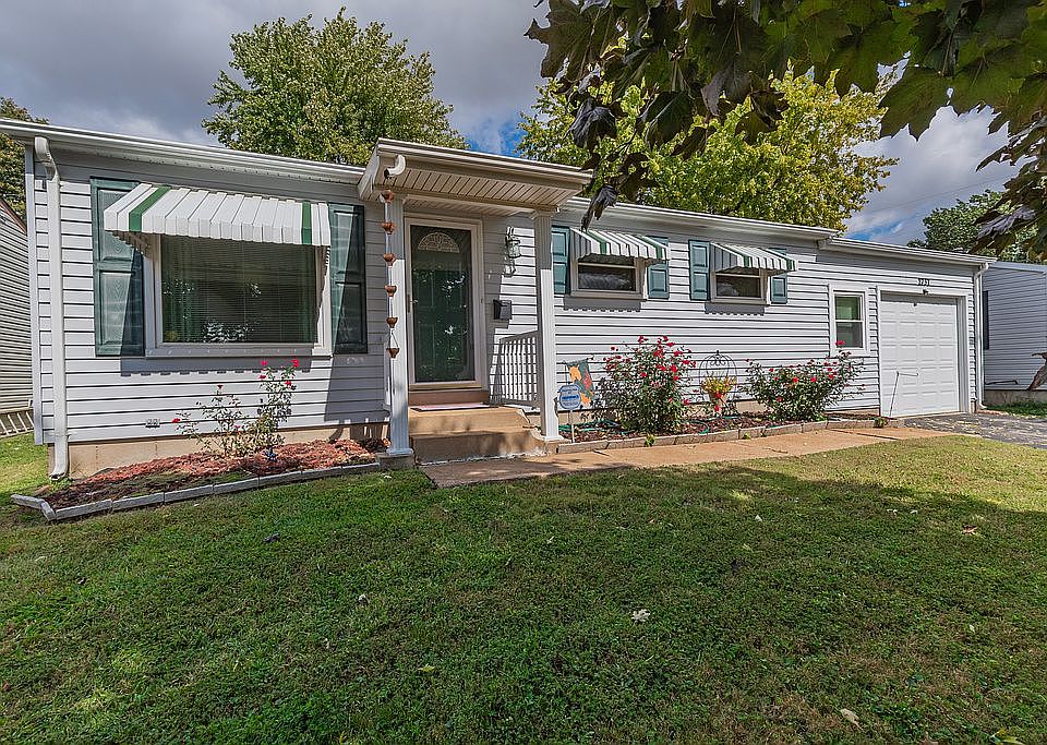 1st image of 2737 Chatham Dr