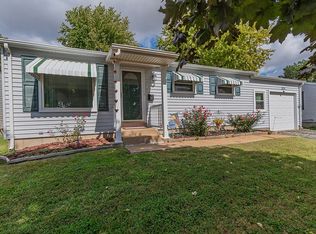 2737 Chatham Dr, Maryland Heights, MO