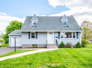 6 Quincy Ln, Newington, CT 06111