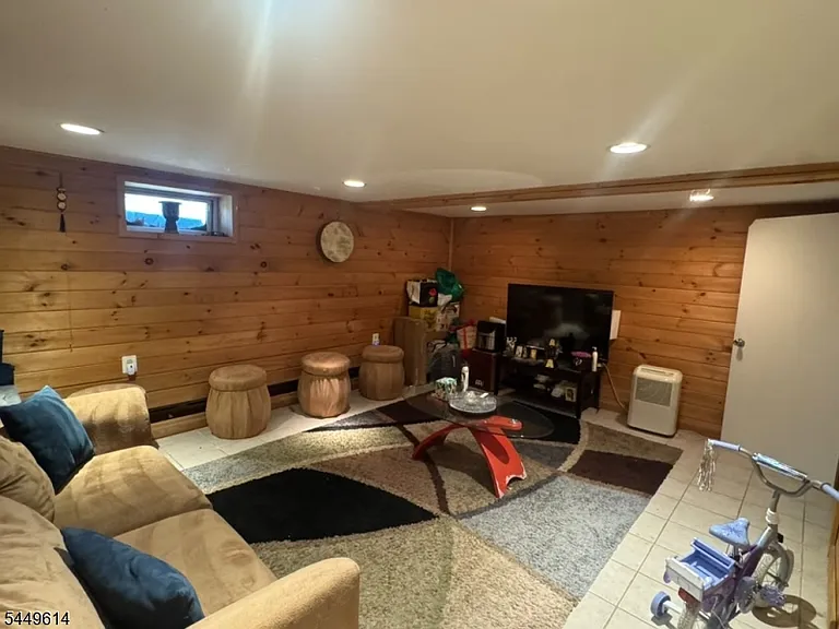 329 Ford Ave — Photo 25