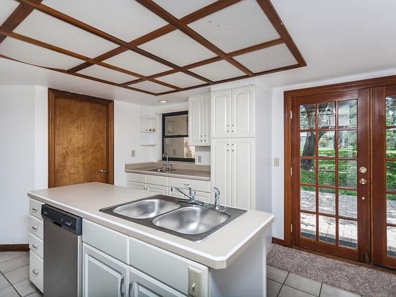 3rd image of 2766 Edenwood St