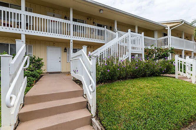 1st image of 4635 Bayshore Dr APT P14