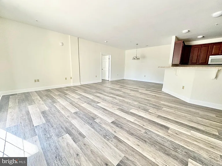 1665 Kenton Rd #101 — Photo 8