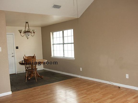 5th image of 2330 Kings Court St