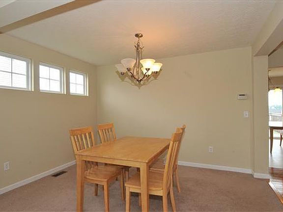 5th image of 2744 Chateau Ct