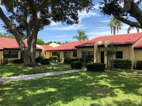 1210 58th St W, Bradenton, FL 34209