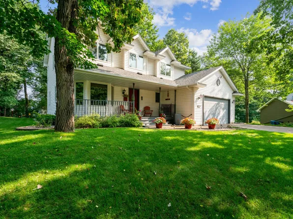 19402 Carson Cir NW, Elk River, MN 55330