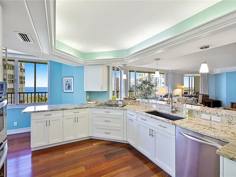 4041 Gulf Shore Blvd N #805 — Photo 26