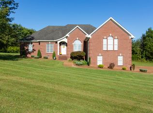 800 Overview Dr, Cottontown, TN 37048