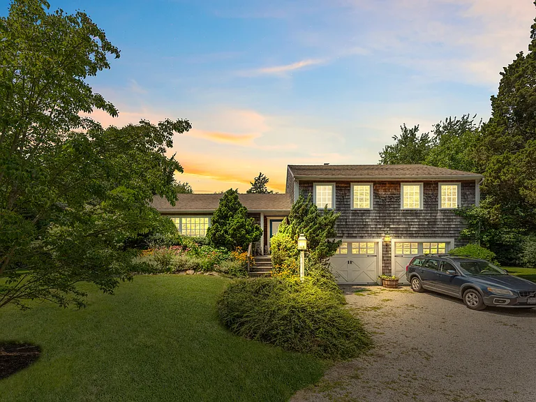379 Ferry Rd — Photo 26