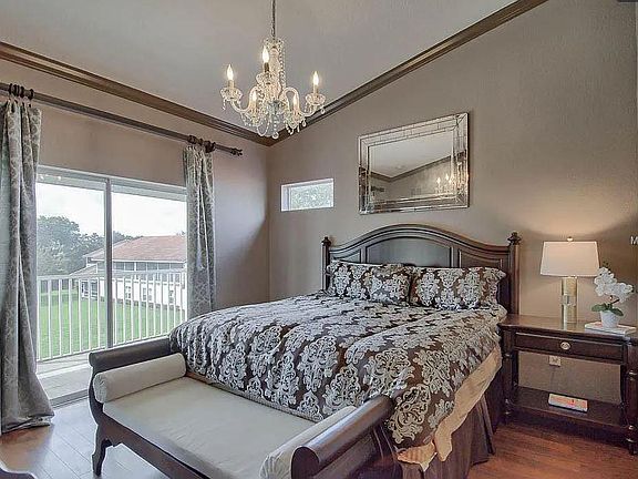 4th image of 5407 Admiral Way