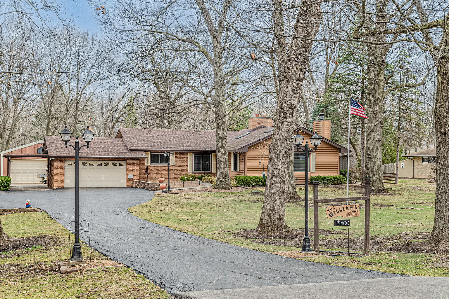 13400 W Greenview Dr photo 1