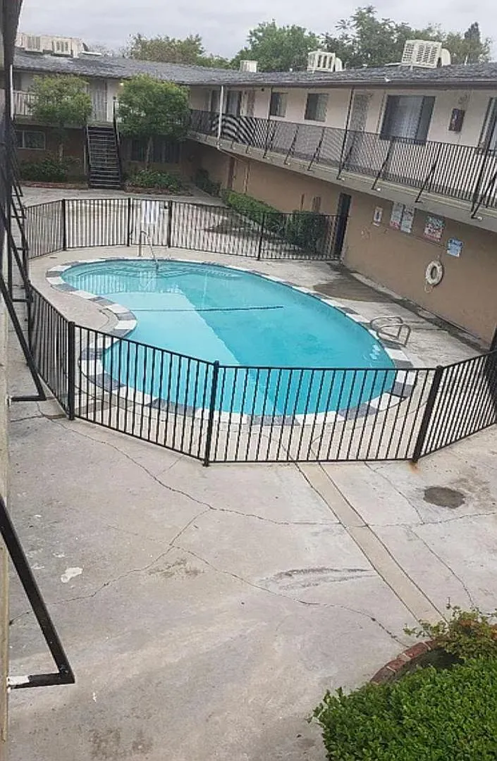 2 bed, $1,700 — Photo 1