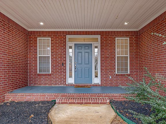 2nd image of 1010 Brownstone Dr