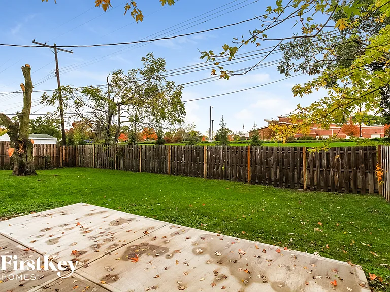 3704 Homecomer Dr — Photo 14