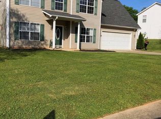 709 Baskins Cir, Winder, GA 30680