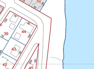 72 Oak Grove St, Veazie, ME 04401