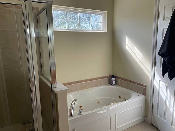 Master bedroom bathroom