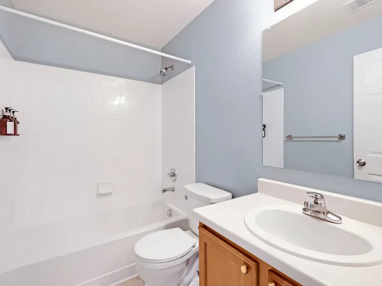 5744 Raleigh Cir — Photo 14