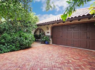 2429 Kings Lake Blvd, Naples, FL 34112