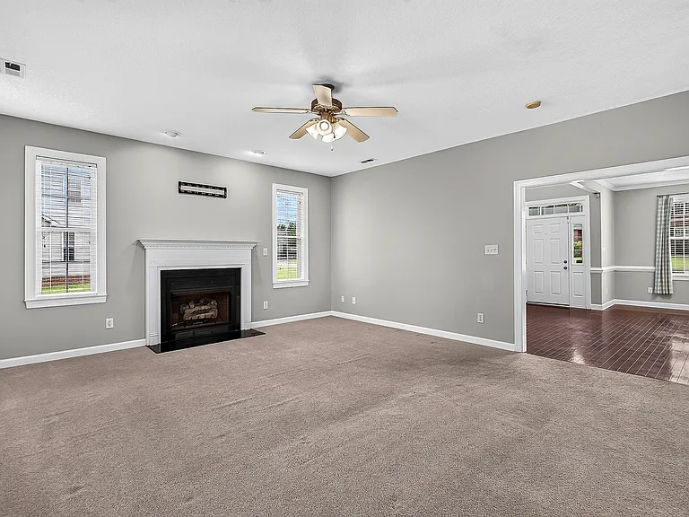 217 Stagecoach Dr — Photo 7