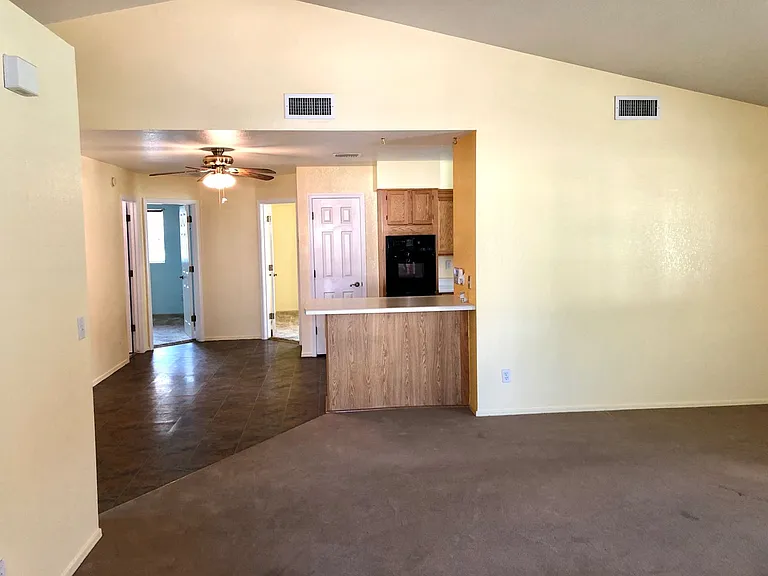 3905 Raymond Ave — Photo 5