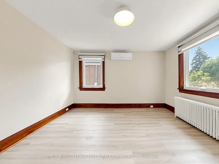 31 Rosemeade Ave — Photo 5