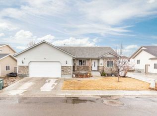 311 Brookwood Dr, Elko, NV 89801