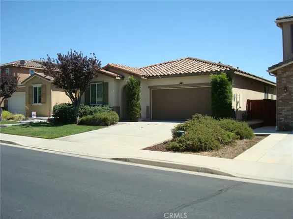 38539 Divot Dr, Beaumont, CA 92223
