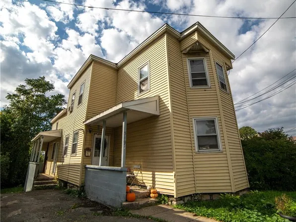 319 W Manlius St, East Syracuse, NY 13057