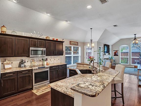 5th image of 11133 Clearstream Ln