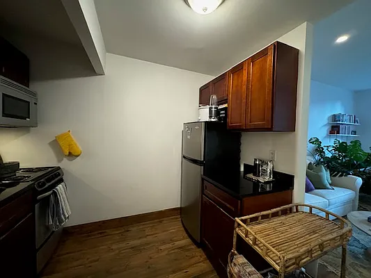 Rented by Corcoran | media 9