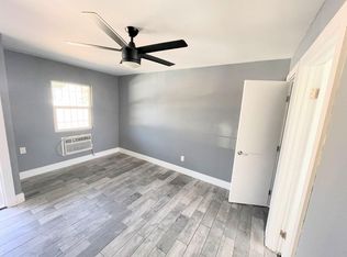 1702 N Long Beach Blvd #15, Compton, CA 90221