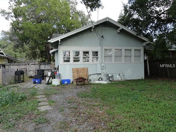 4th image of 2482 Palmetto Ave