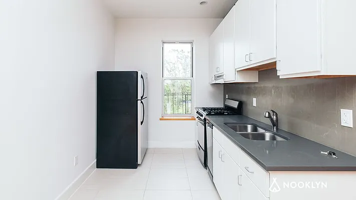 Rented by Nooklyn NYC LLC | media 13