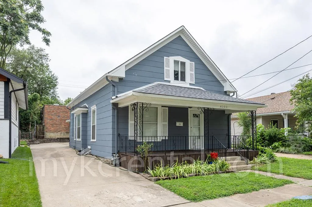 4306 Fisher St — Photo 1