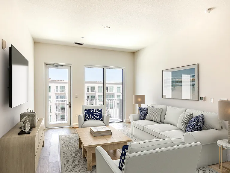600 3rd Ave S #504 — Photo 9