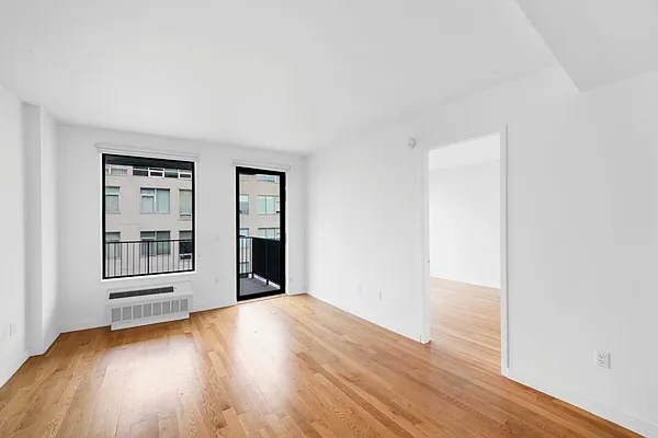 Rented by L Rose Realty (Brokerage) | media 22