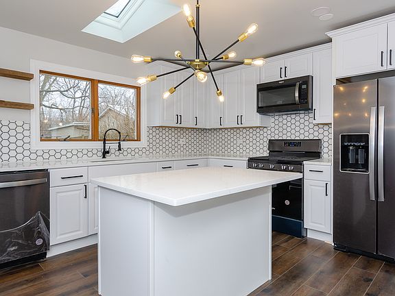 5th image of 10907 Ursula Dr