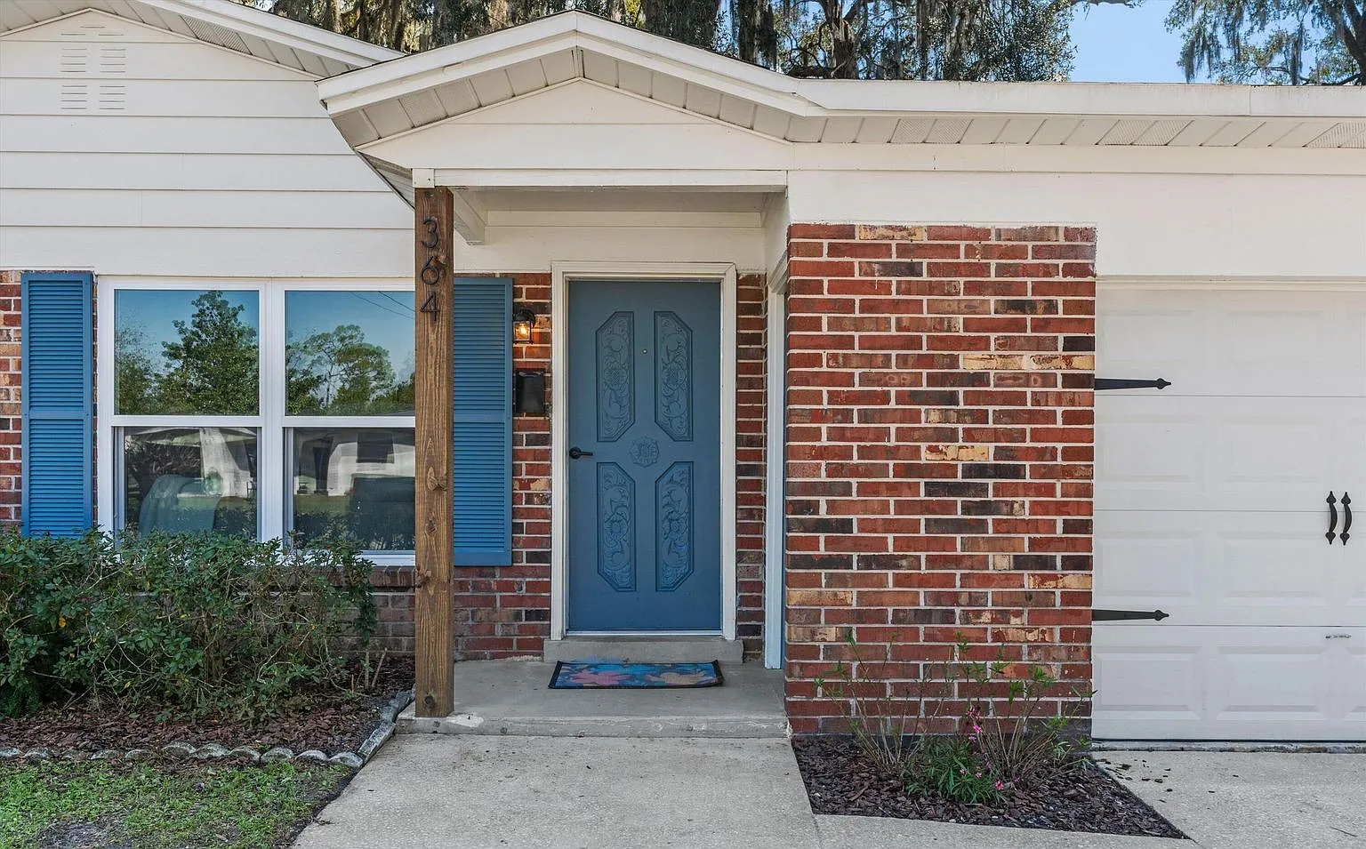 3 bed, 1204 sqft, $1,695 — Photo 3