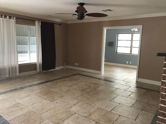 5th image of 1110 SW 23rd St