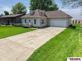 104 Wells St, Waco, NE 68460