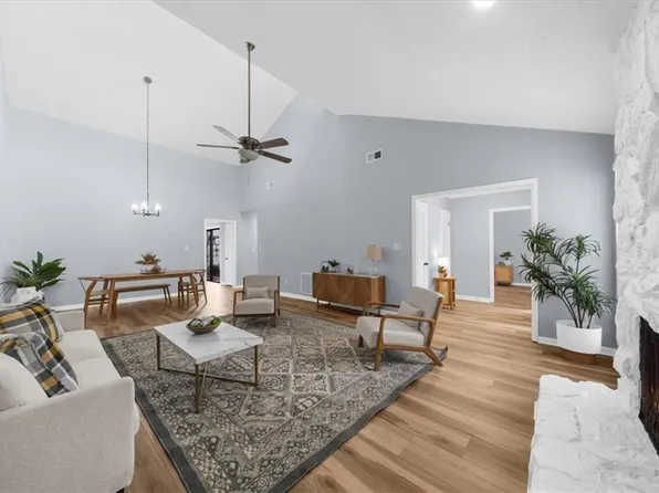 688 Serramonte Dr, Marietta, GA 30068