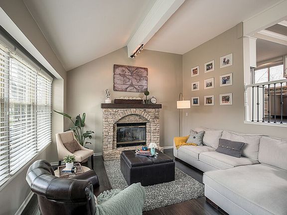 Warm & Inviting Family Room