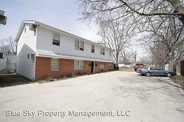 1st image of 2824 E Memorial Dr APT 1