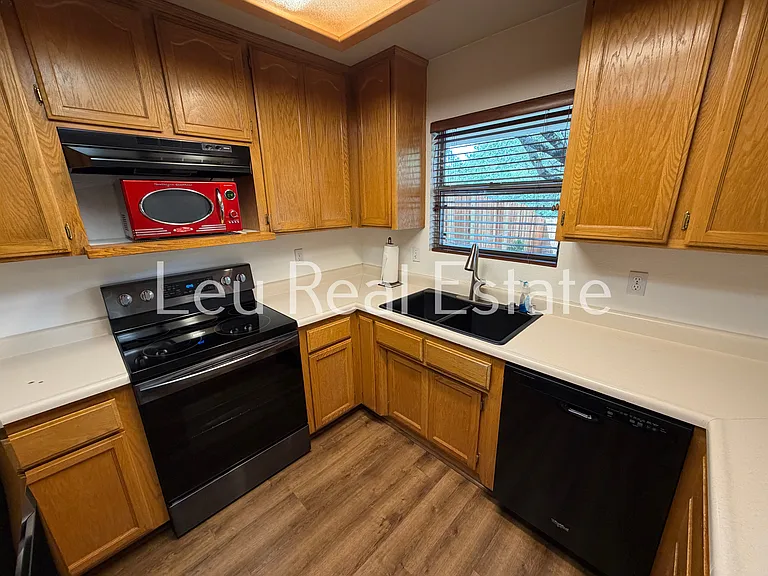 2548 Golden Eagle Ln — Photo 5