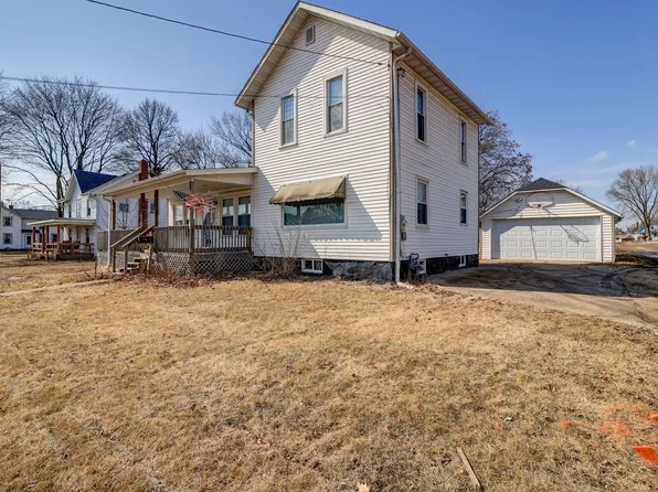 207 S Clinton St, Morrison, IL 61270