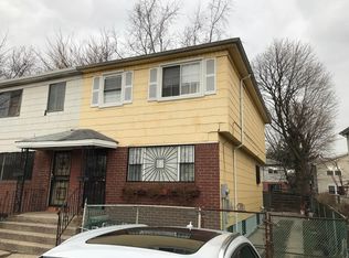 18429 N Conduit Ave, Springfield Gardens, NY 11413